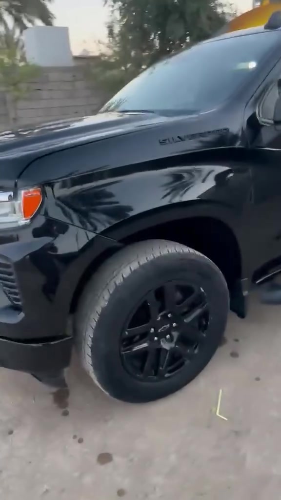 سلفرادو موديل ٢٠٢٣ باب طويل بدي قصير ماشيه ١٩ مايل فور ويل ٤ سلندر ٢٧٠٠ توين تيربو الاستفسار واتساب :***********

