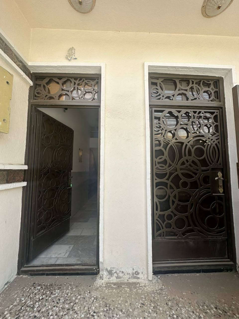 للايجار في السيديه ✅
للايجار بيت مساحه 85متر جديد مودرن واجها 6 مدخلين✔️

يتكون من 3 غرف نوم مطبخ صاله خدمات صحيه عدد 2✅

قرب شارع المدارس 📍
_____________________________
‏‎📊كل ماعليك الاتصال أو المراسلة على الصفحة
‏‎‏‎زبائننا الكرام بِكُم نَرتقي ونَتشرف بزيارتِكم ونَفتخر بخِدمتِكم ❤
_____________________________
للاستفسار :☎️

***********
