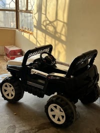 سيارة شحن • بلا مشاكل • ٤ كراسي جديدة