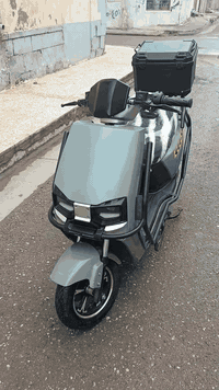 دراجه شحن ٦ بطاريات مصطره أي خلل عطل ما بيها فقط بطاريات نص عمر وحالين...