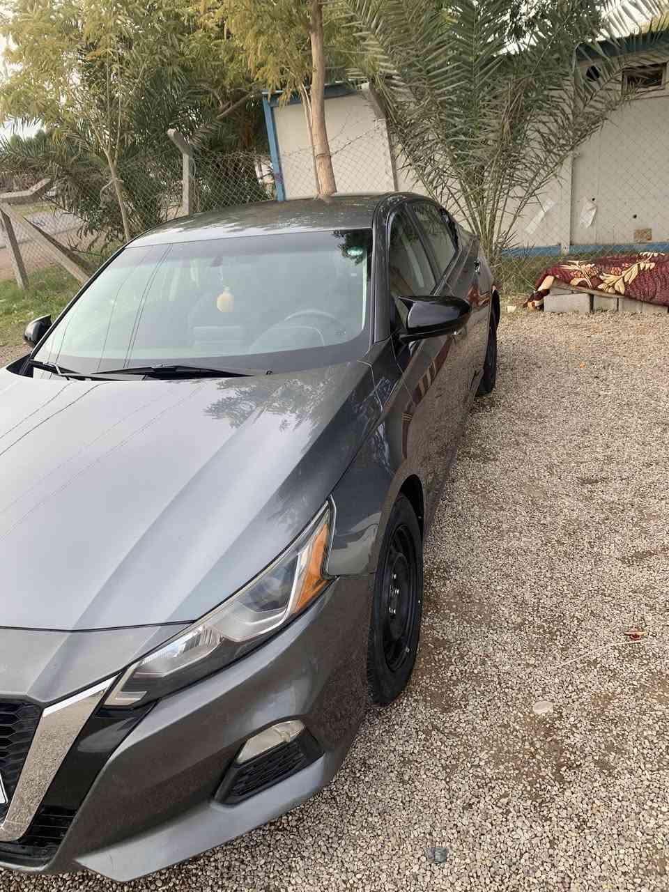 نيسان التما موديل 2019 
موصفات S
حادث جمرلغات لخلفيه. شي خفيف 
السعر 134بيها مجال 
***********
