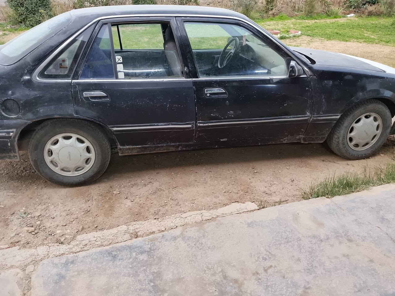 السلام عليكم سياره دايو ابرنس للبيع رقم ديالى مشروع وطني السعر 35 وبيهه مجال رقم الهاتف ***********
