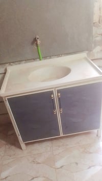 للبيع • سعر مناسب • دواليب