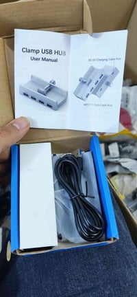 إكسسوارات إلكترونية • ١٠ قطع • شامل توصيل