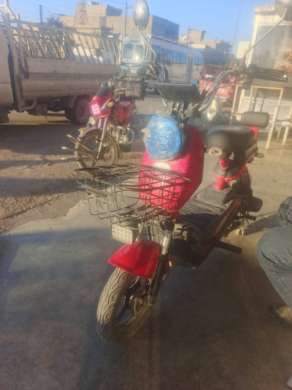 سلام عليكوم شباب باسكل شحن للبيع أي عطل مابي كلشي بلادي بطاريه بلادي سعر 220بي مجال مكان كركوك حي عسكري  اتصل على هذا رقم ***********
