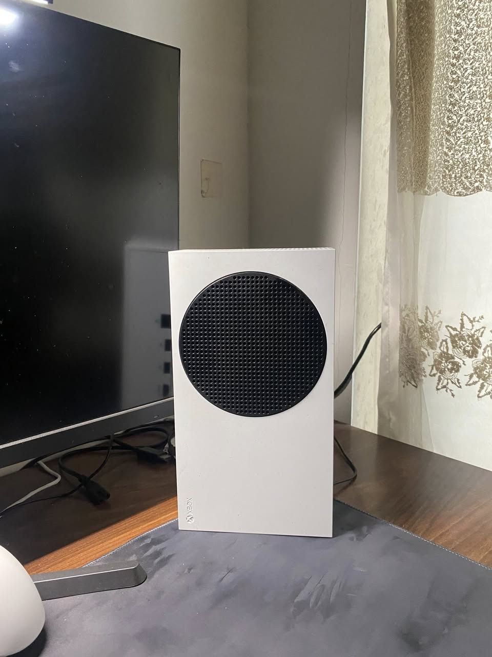 سلام عليكم اكس بوكس سيرير اس نضيف جدا استخدام شهر انتاج 2023 نضافه عاليه لون الجويستك ابيض وبيه ضمان 4 اشهر و صل موجود  وكل غراضه كامله يجي ويا حساب العاب وياه هديه قاعده بطاريه شحن  سعره 410 وبي مجال مكاني كركوك وعندي توصيل وهاذ رقمي ***********
