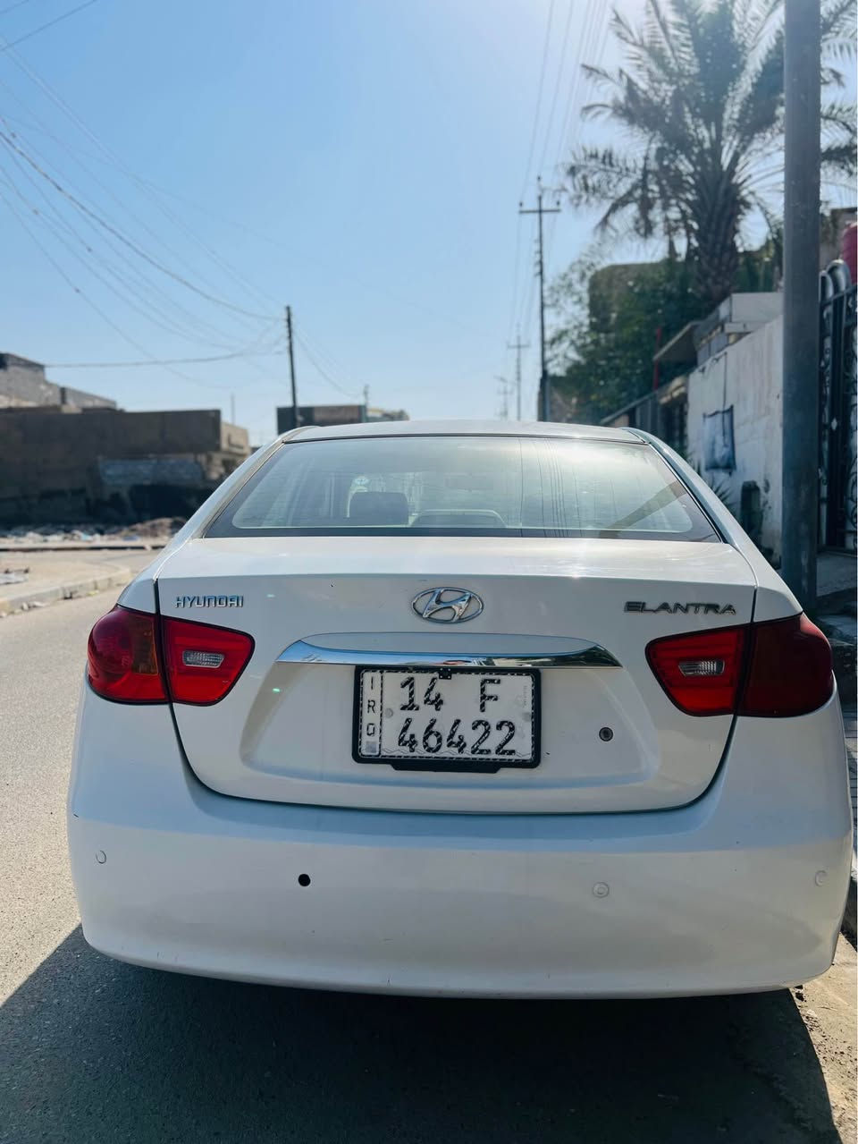 السلام عليكم 
النترا موديل 11 خليجي 
السياره جاهزه مكينه وكير جدد هسه شادهن
سنويه جديده بسمي 
حداده تبريد جاهزه من كلشي 
السعر 100 وبيها مجال
مكاني بصره القبله
*********** عمارة, ميسان
