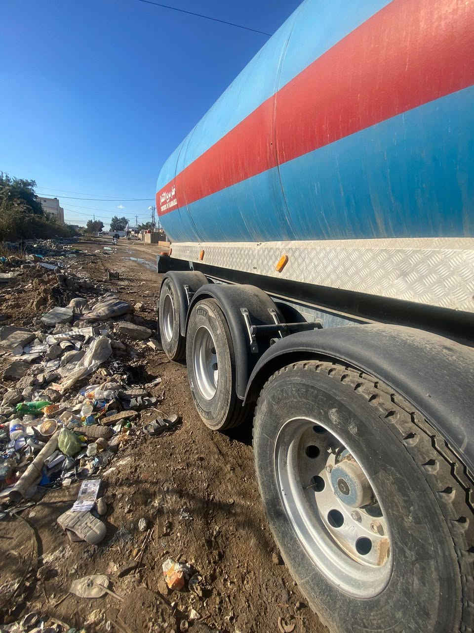 سلام عليكم تانكي للبيع حموله 36 تاير دعش شرط تخمتير كاك6 سعر60وبي مجال***********
