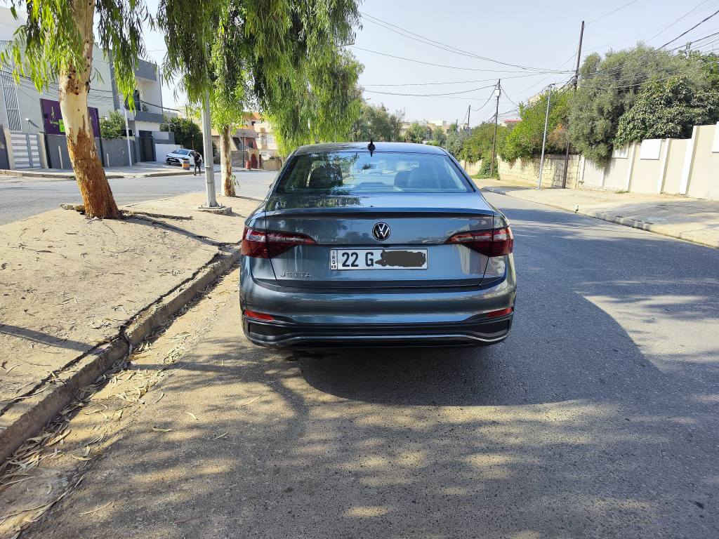 السلام عليكم 
جيتا 2023 
رادارات امامي خلفي جانبي
كشنات جلد مشمشي 
ماشية 16000الف ميل
باب مبدل شركة يعني بدون صبغ
فقط تعديل بارد بلجاملخ الامامي وشبرين معجون بلدوسة 
السعر المطلوب 160$ وبيه مجال بسيط
رقم التلفون *********** فقط واتساب موصل, نينوى
