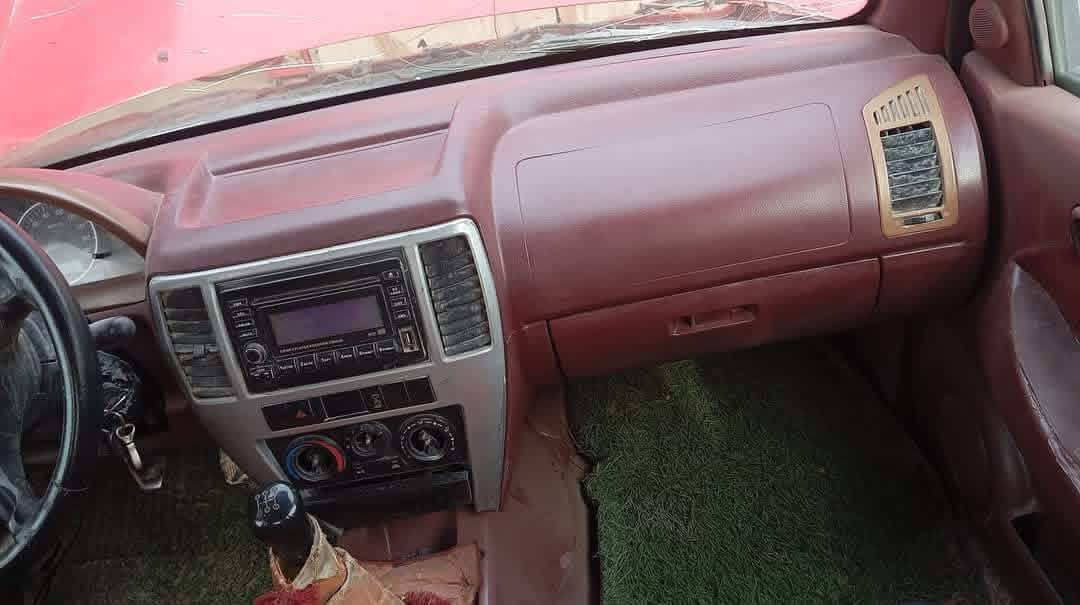 يا الله سلام عليكم سياره ماموت سكاي موديل 13رقم مثنى مشروع وطني سنويته صقطت بل   2025 شرط تحويل  سياره مكفوله مكينه وكير وشاصي وكسن كشرته بيه شويه رشات صبق سياره جاهزه مال جناي سعر 40وبيه مجال العنوان ذي قار قظاء دوايه ***********
