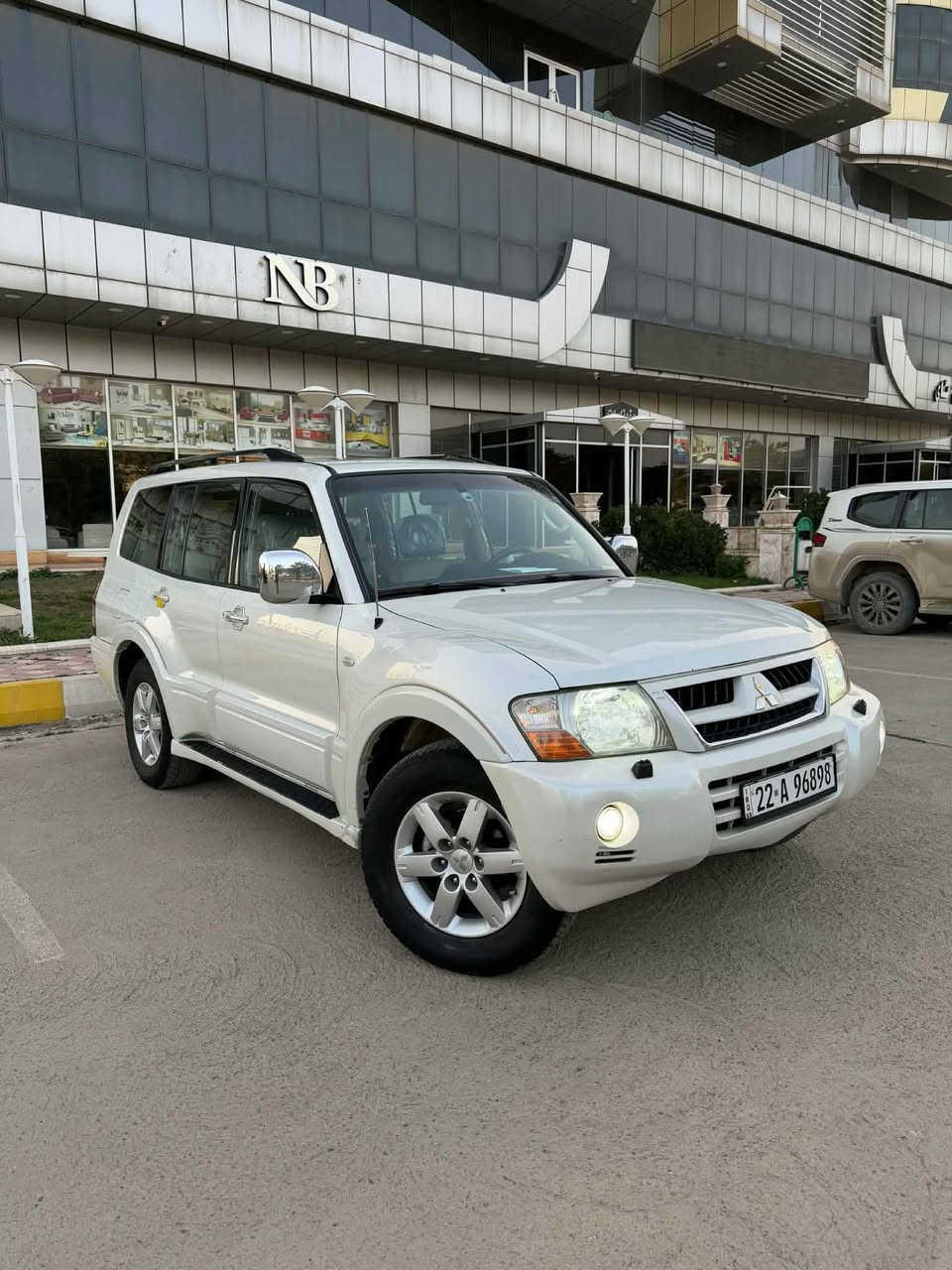 باجيرو 2006 فول مواصفات حبتور دبل اكسل ماينزلق تحديد سرعة تبريد مركزي 3 مقاعد 💺 كوشن سلايت ثلاجة كوشن جلد وكهرباء لايت زينون بلادي 6 سيدي بلادي اريال كهربائي 4 تايرات جديدة صدر جديد گير ومكينة واكسل بشرط سنوية جديدة بدون صبغ بگد پاكيت جمارة بي كارت ﮼كل﮼ الجسم على الشركة بشرط تحويل الوكالةرقم سليمانية رقم وسنوية جديدة 
ر
سعر 112$ومعاملة 
مكان:كلار 
***********

باجيرو 2006 فول موصفات حبتور 
ده بل اكسل دزه خليسك تحديد سرعه تبريد مركزى 3 ريز كوشن  سلايت سلاجه كوشن جلد و كاره با 
لايت زينون بيلادى6 سيدي اريال كاره باي 4 تاير تازه صدرى هه موى تازه يه  گيرو مكينه و اكسل بشرت بي بوياخ  اوه نه ى يه ك باكت جگه ره كارتى هه يه 
هه مو كيانى له سه ر شريكه يه 
ره قم سليماني ره قم و سنوي تازه يه شرت تحويل وه كاله 

112$ معامله 
شوين كلار 
*********** كالار, السليمانية
