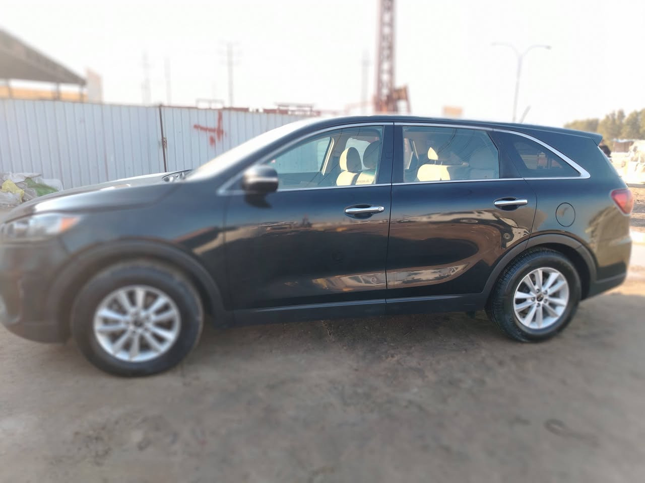 السلام عليكم سورنتو موديل 2020للبيع وارد أمريكي حادثها  دعاميه وربع بنيد فقط محرك 4سلندر 7 راكب سنويه نهايه 2027
بقيه الموصفات معروفه سياره جاهزه مابيه اي نقص مكان السياره بغداد السعر 170 مستعجل والشراي يتصل وبيه مجال بسيط الرقم***********  متواجد واتساب
