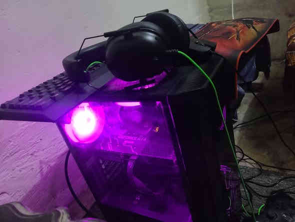 بي سي للبيع معالج رايزن 5 5600g كارت 3060 g8 هارد ssd 512 رام 16 سعر 750 مكاني كربلاء مركز الغدير رقمي ***********
