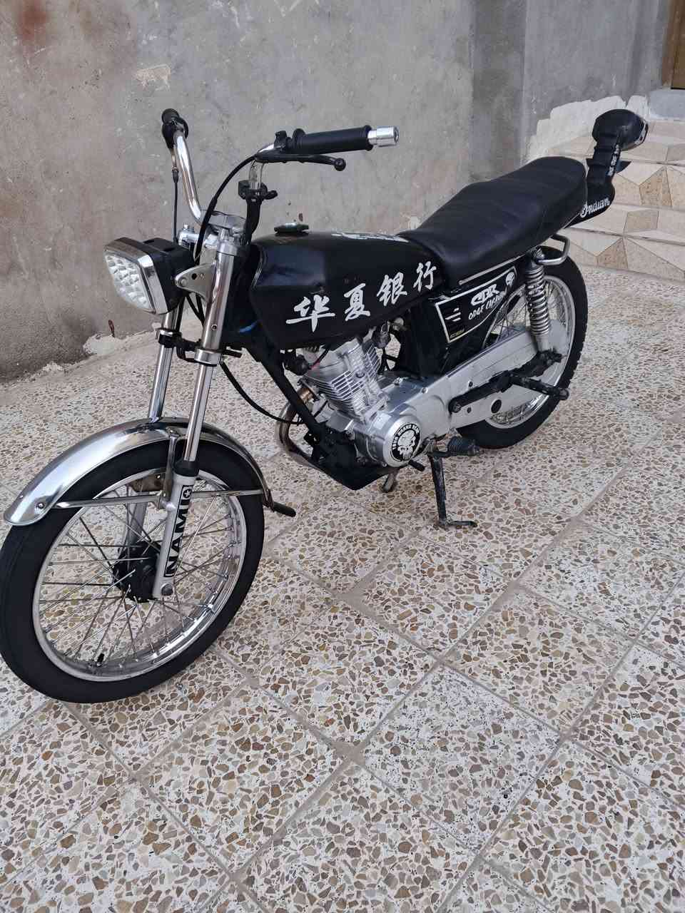 اسلام عليكم دراجه أصولي اوراق كامله شاصي 19 وتعميرته 25 درجه نضيفه مكينه نامه اصلي مكان شطره 
***********
