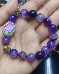 اساور احجار طبيعيه • توصيل متوفر