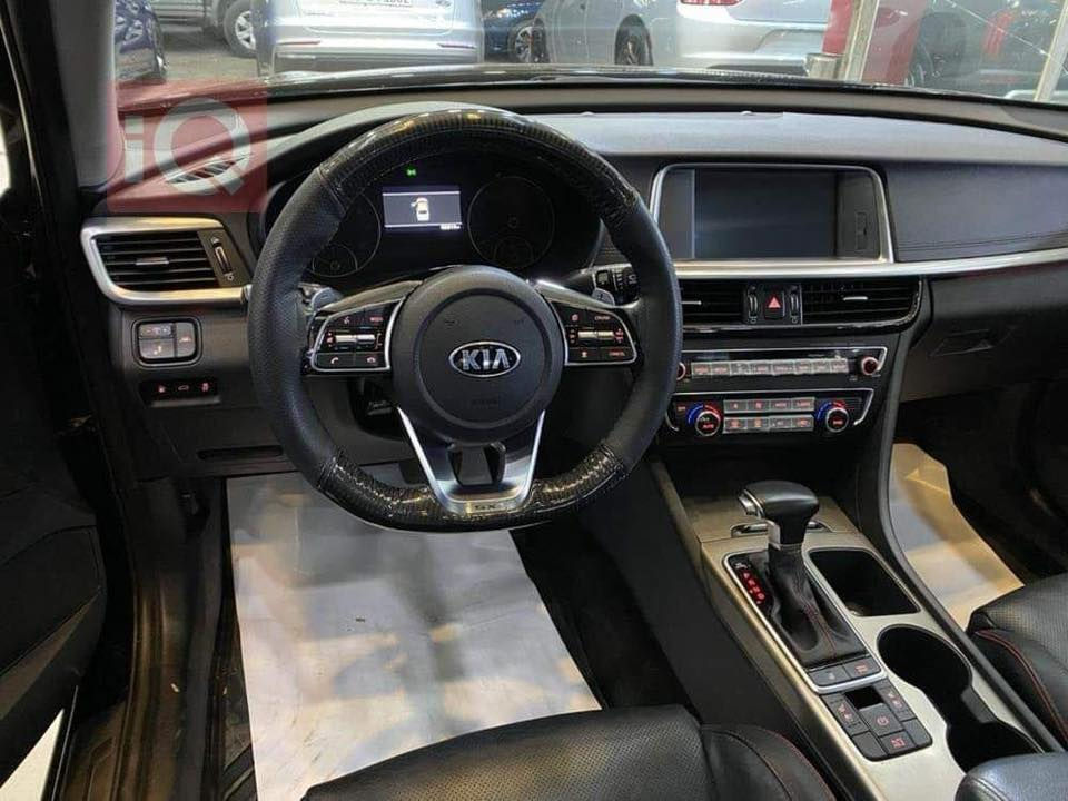 للبيع 🔥🔥
كيا اوبتما 2020 sx فول فول مواصفات تقريبا كلين تايتل حادث طفيف جدا 🔥🔥
رقم اربيل وبأسمي 
المواصفات شنو ببالك بيها 
رادارات حساسات بانوراما سياقه ذاتيه ويل رياضي لايت زنون متحرك ويه السترين كاميره تسجيل طريق تبريد قطعتين تدفئة وتبريد بلكشنات وكشنات كهرباء جام اوتو ودبل جامه يعني العزل فول  ستيرن حرف D كشنات حضن رياضي خياط احمر  سماعات harman kardon ودمام بلجنطه  وتدفئة ستيرن وشحن لاسلكي وشاشه جبيره اكبر قياس وكاميرا 4k بلادي  ومحرك 2000 تيربو 🔥🔥🔥 
Sx اعلى فئة بلاوبتما الي ميعرفها يكدر يسأل عنها  
وبعد هواي مواصفات متخلص 🔥
السعر 175 ورقه بيها مجال بسيط جدا للشراي 
الي ميعرف شنو sx ليعلق افضل 🌚 
للاستفسار الاتصال او مراسله واتس اب 
***********
