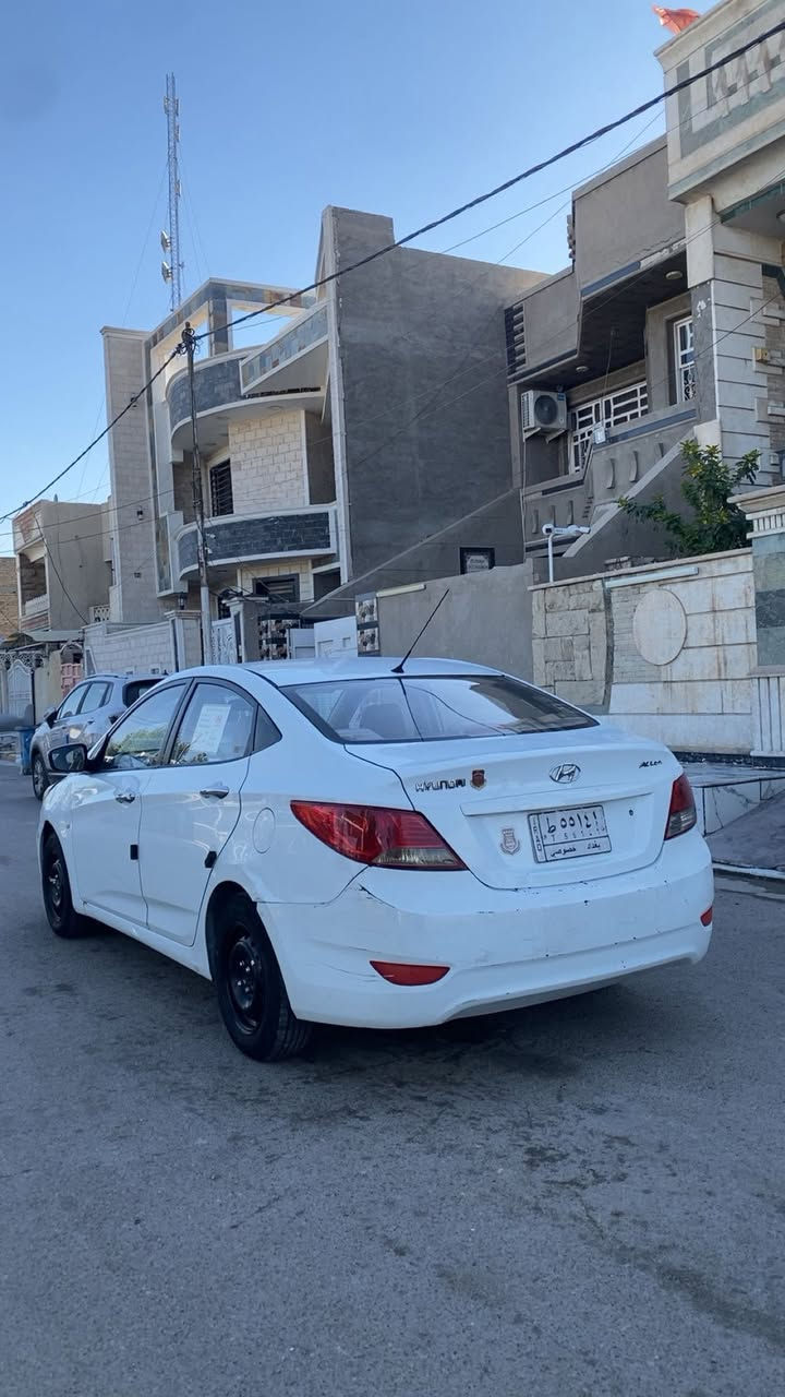 السلام عليكم اكسنت موديل 2011
خليجي حجم المحرك 1600دوش 
جاهز كير محرك تبريد تاخم تاير حداديه 
رقم بغداد سياره مكفوله مكاني بغداد حي الخضراء 
سعر   80  وبيها مجال تصال ***********
