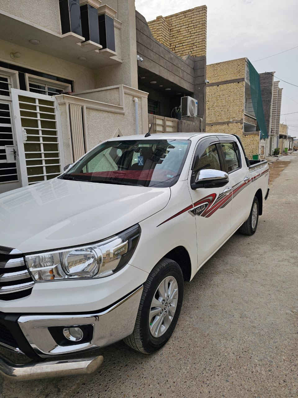 سلام عليكم بيكم تيوتا موديل 2022رقم اربيل ماشية 93 مكانها بغداد مكفولة وسونار منشور معه صور اب اسمي تريد وكالة تريد تحويل سعرها 265 بيها مجال بسيط ***********
