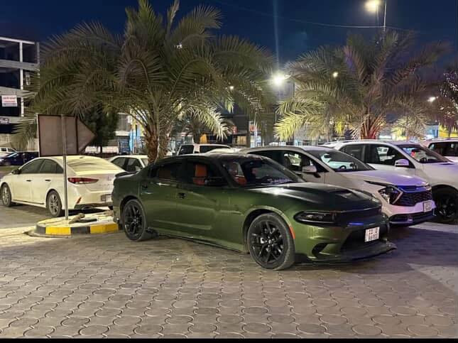 السلام عليكم للبيع سيارة جارجر ار تي لون زيتوني مميز ودواخل برتقالي جلد موديل 2022 ماشيه 16 الف ميل قابله للزياده فقط السيارة جديدة ب معنى الكلمة مواصفات الارتي SUPER TRACKPACK السيارة بلادية بدون اي تزويد السيارة عليها تعديلات داخل و خارج رقم بغداد مميز بأسمي السيارة حادثها قطعتين فقط و سونارها موجود بونيد وجاملغ  والسعر 215
0787 773 5131
