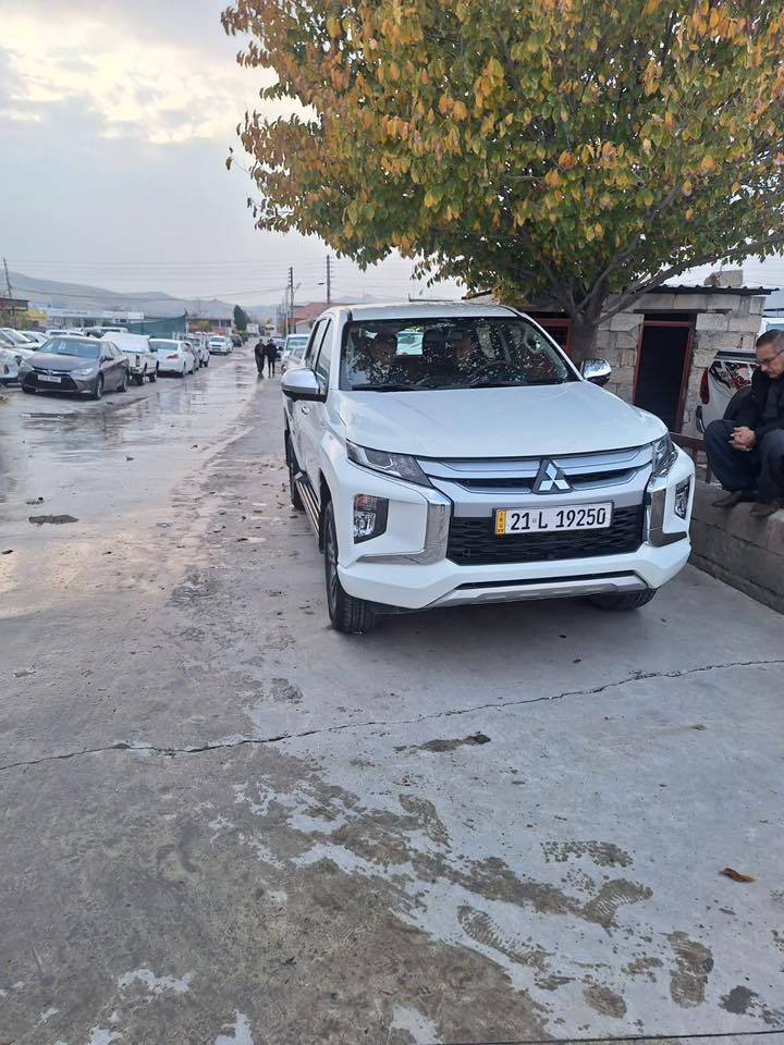 السلام عليكم للبيع بيك اب. مستبوشي موديل 2023.  
ماشية 49   گير عادي بانزين كفالة عامة سيارة فول مواصفات
خمسة كامرات للأستفسار ***********
