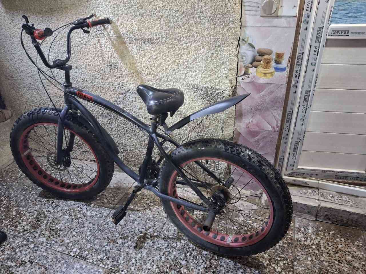 بايسكل دبابه جبلي حجم ٢٦ للبيع السعر ١٥٠ الف


**إذا كنت صاحب هذا الإعلان وتريد حذفه لأي سبب، رجاءا أرسل رسالة إلى الدعم الفني**