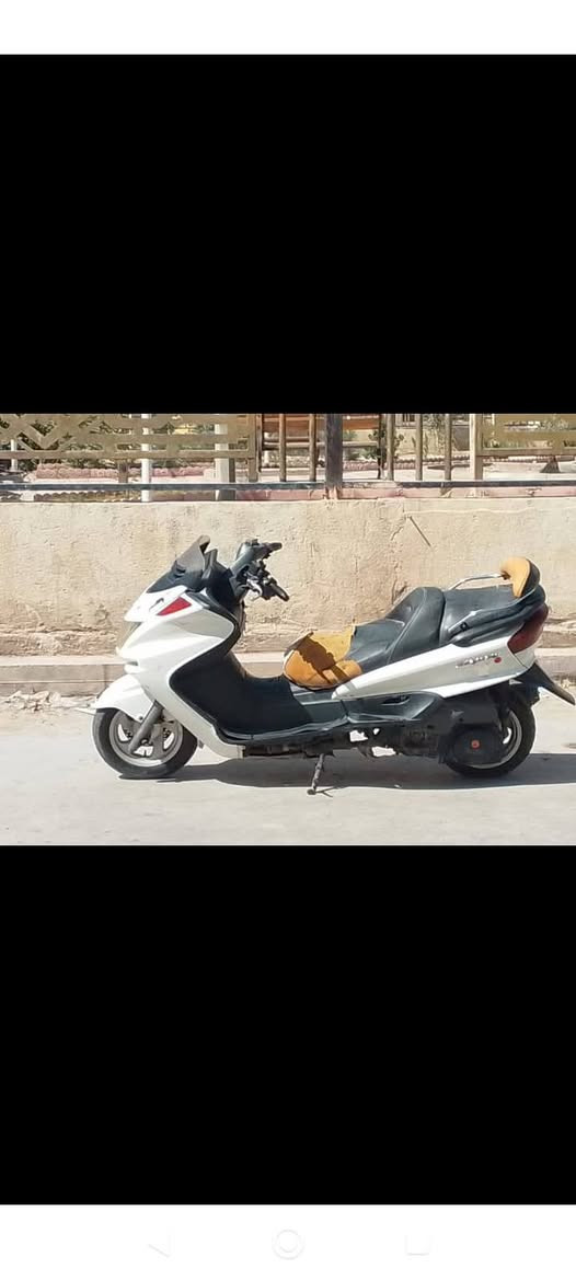 سلام عليكم شباب ماجسته دبل رون حديثه دراجه نكره سلف دراجه جاهزه عله اخر حبايه البيع و مراوس حسب القناعه مكان ناصريه مركز ***********
