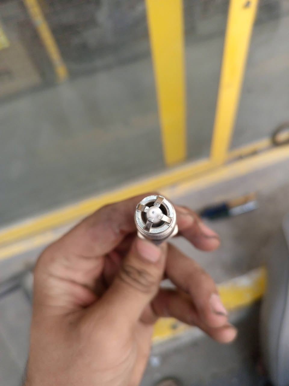 مرخصة مدير الكروب اللهم صل على محمد وال محمد تم وصول وجبة بوش بلاتينيوم ريكوردز خط الماني من ألمانية هاذة مو خط امريكي اصلي يشتغل سيارات كوري وسيارات امريكي وسيارات ياباني وسيارات الماني 🇩🇪 كربلاء حي الوفاء شارع 20 عالم الاصفر.  ***********.        *********** القدماء مال bmwوجناية يعرفوني شكاعد احجي ويجي بلادي بسيارة 544
