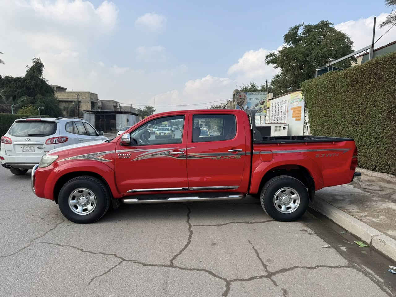 السلام عليكم تويوتا هايلوكس موديل2015 4X4 سيد نهرو اصلي مذهبه شاصي 22  شرط سونار

مكفوله كفاله عامه لا ضربه ولا صبغ ولاتبديل ولافتح ولابارد  شرط سونار سياره جديده كلش ماشيه 83الف حقيقي شرط جهاز 
سياره وضع شركه جديده كارتون تخم تاير شركة برجستون  سبير ما نازل مال شركه شرط
 
فابلون شركه شرط قماره وبنيد 

رقم اربيل بسمي تستلم رقم دولي  تحويل مباشر  او وكاله 

كير اوتماتيك 

محرك ما مفتوح وكفاله من كلشي

سياره جاهزه ونظيفه جدا

العنوان بغداد الضباط 
استفسار على الرقم التالي ***********
