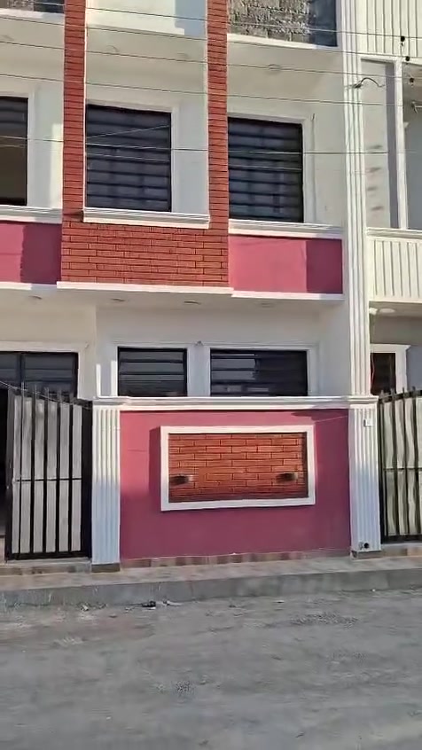 💤💤💤
فرصة مميزة للبيع بيت موقعه حلو من الخدمات مي كهربا تبليط اناره ارصفه نترنيت

📍 الموقع: الدورة – زراعي قرب مدرسه فيالق وسوك ابودشير
📐 المساحة: 80 متر
🏠 النوع: بيت طابقين
📄 السند: 25 اقرار محكمه

✨ التفاصيل:
 • بيت مرتب وجاهز للسكن
 • موقع هادئ وقريب على الأسواق والخدمات
 • مناسب للعوائل
 • الوصول سهل وقريب من الشارع العام

للاستفسار راسلني مسنجر اوتساب ***********
