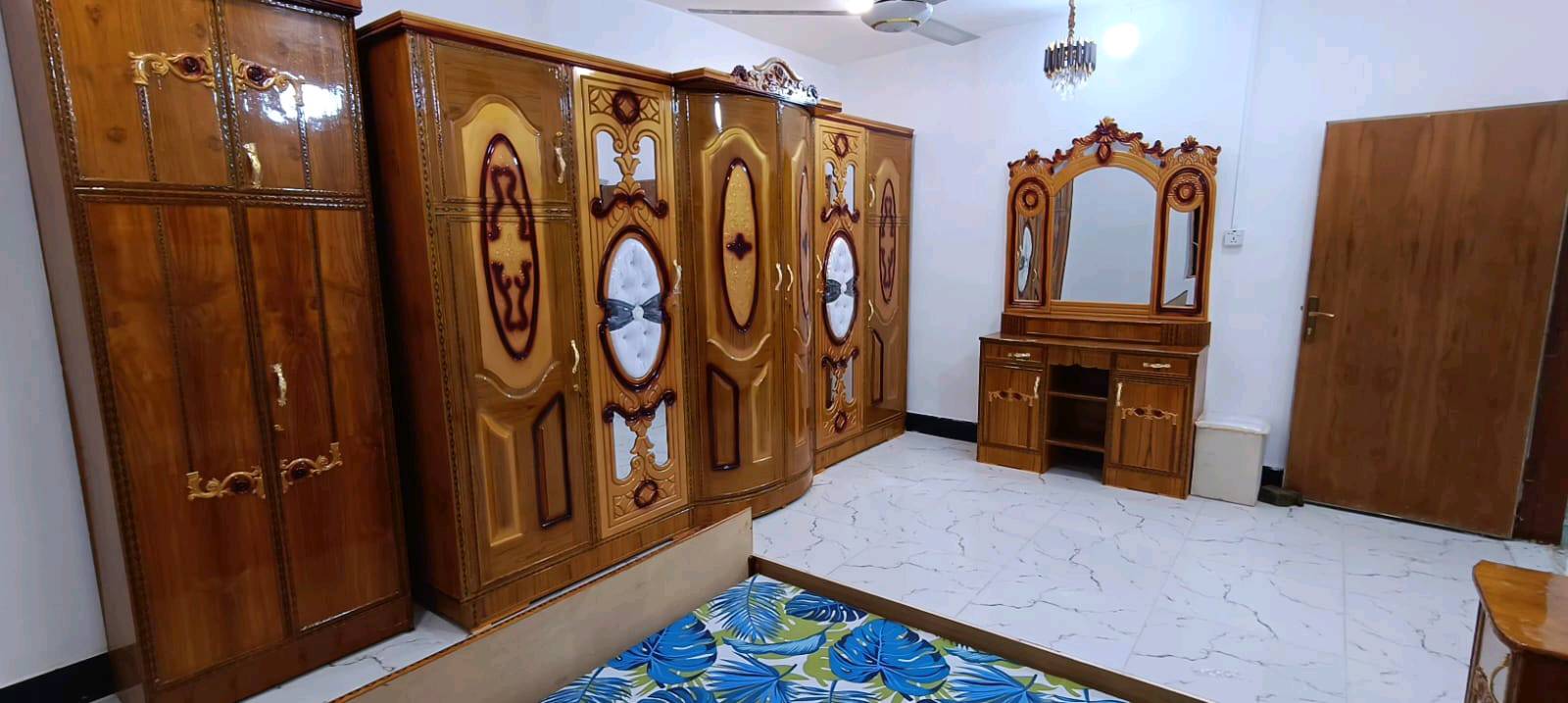 غرفه نوم عراقي مستخدمه نضيفه 
للبيع السعر 750 الف 
للاستفسار 
***********