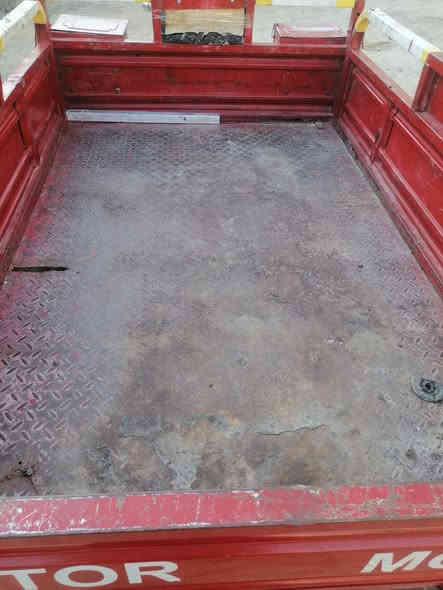 اللهم صلي على محمد وآل محمد 

ستوته للبيع موديل 18 محرك 18 اوراق اصولي مكفوله شاصي وركبه كهربائياته شغاله بس سلف لا باتري ضعيف السعر،،، 1150... وبيه مجال 
عليكم ضلع الزهراء الموشراي لا يتصل ولا يعلق
#العنوان كربلاء الحسينيه ام الحمام قرب سجه القطار ***********
