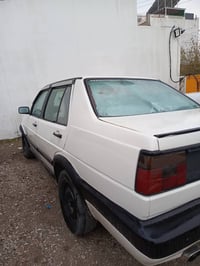 جيتا • ١٩٩٠ • جير يدوي