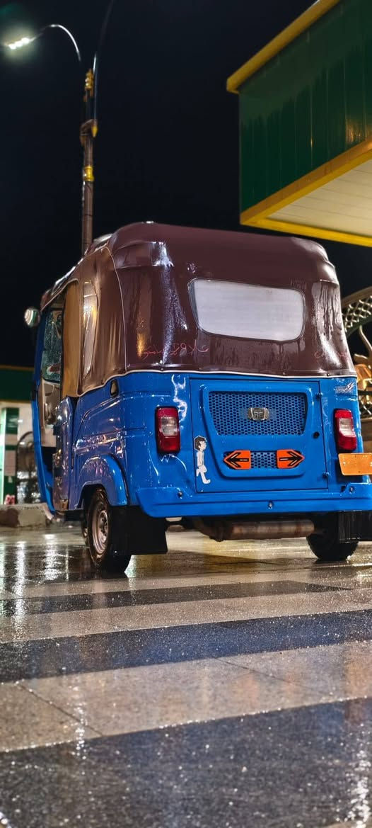 سلام عليكم تكتك لبيع مديل 22شهر 10مرقم رقم بصره لوحات عربي وطالع النكليزي بس سلم العربي بيه دحجه وره ودحجه بل غد ولباقي كفاله المحرك مجفت تجفيت شركه تكتك جاهزه عله خير حبايه كبل لشارع مكاني ناصريه مركز رقم الهاتف ***********
