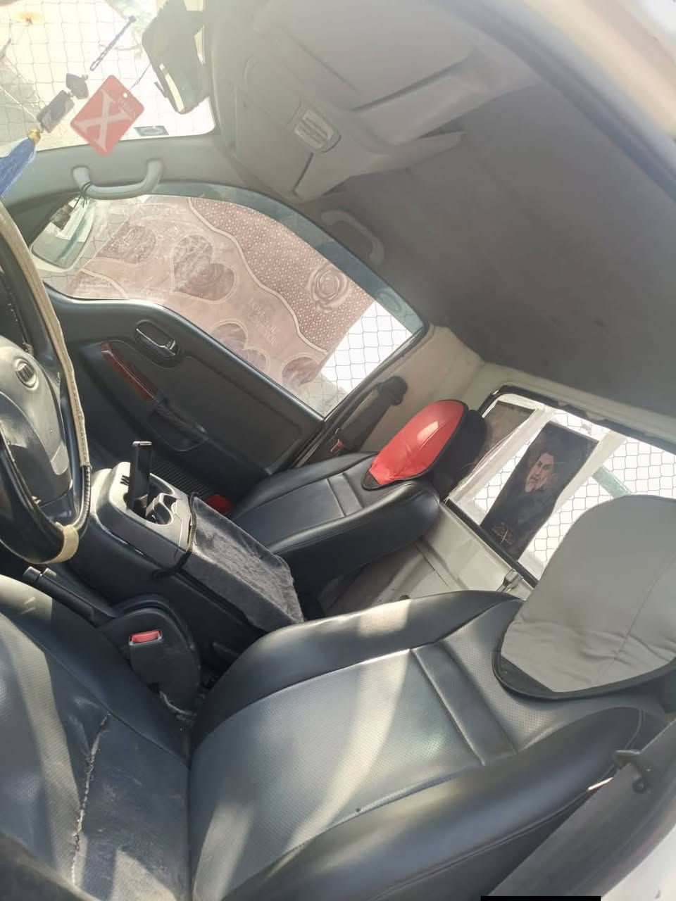 سلام عليكم 
الرقم ***********
 سيارة موديل 2011
رقمها مميز 3رقام فقط 
 السعر 93 وبيها مجال
 سيارة بأسمي تحويل ثاني يوم 
سيارة تخم تاير حدادية جديدة 
عنواني بغداد الزعفرانية
خاص ماجاوب فقط تصال
