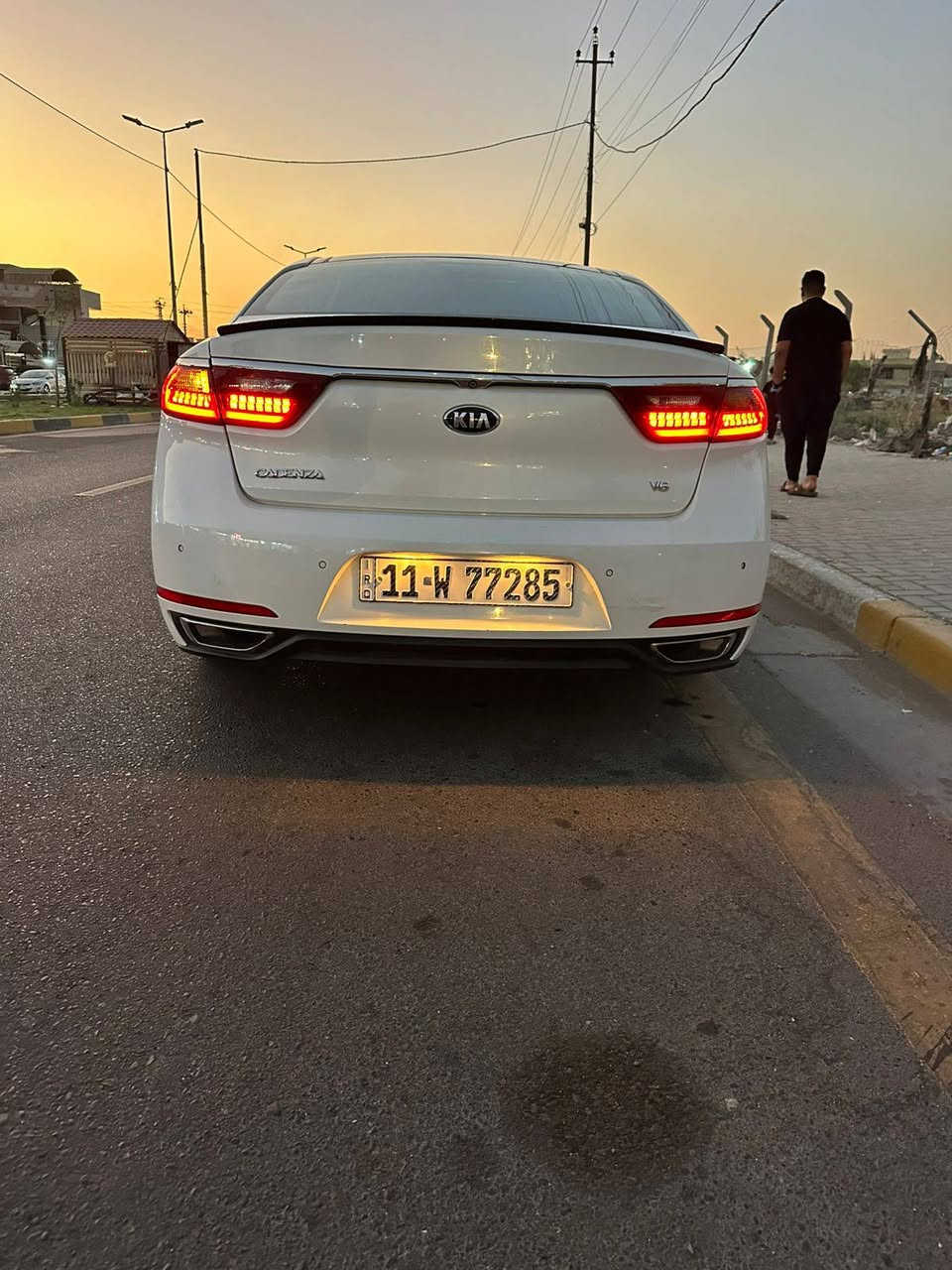 السلام عليكم
#كيا كادنزا 2017 خليجي VIP مكفولة كفاله عامه من الصبغ والتبديل والبارد ماعدا صبغ جنطة +بارد مكانين صغار 
داخل احمر بلادي / 6 سلندر  3500 
ماشيه139  الف كيلو حقيقي - مكينة مكفوله 
——————————————————-
. مواصفات السيارة 
. بانوراما 
. كشنات كهرباء 
. كشنات جلد جوزي بلادي 
. تدفئة كشنات 
. بصمة تشغيل + بصمة ابواب 
. ترحيب عند الاقتراب 
. رادار مرايه - نقطه عمياء 
. مري شفط 
. شحن واير ليس 
. حساسات 
. كامره 
. كروز تثبيت سرعة 
وبعد بيها مواصفات 
—————————————-
رقم بغداد
سيارة جاهزة 
مكانها بغداد / حي الجهاد
وماكو بهيج سعر ابد على هيج نظافة 

السعر. 170 ومجال جداً بسيط 

☎️***********
