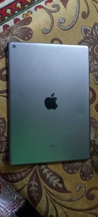 آيباد ٩ • ٦٤ • نضيف