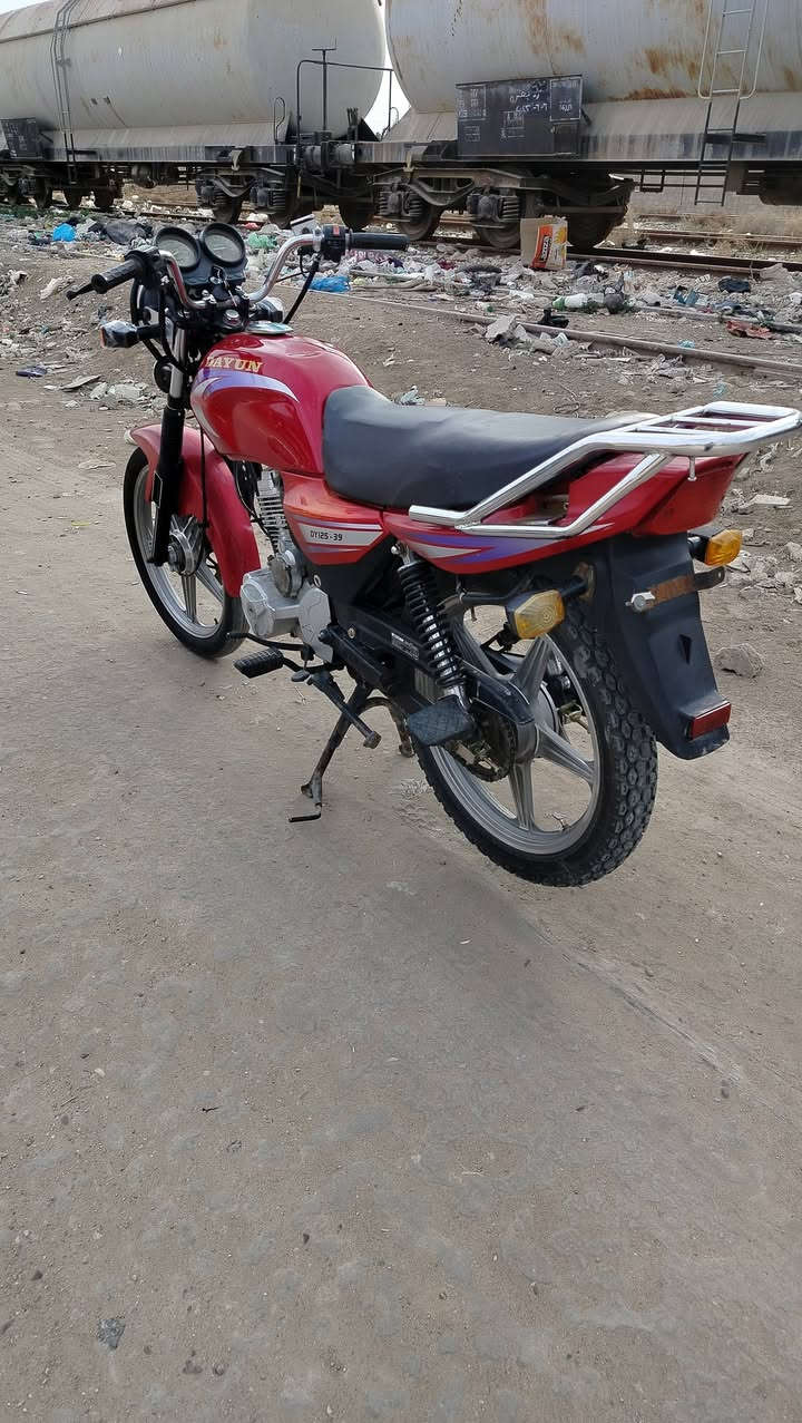 السلام عليكم اخواني الاعزاء 
للبيع ديوان عضم الموديل 2018 الدراجه نضيف وجديد كهربائيات كله شغله اوراق أصولي سعر 750 وبيه مجال مكاني بابل الحله الاستفسارات رقم الهاتف ***********
