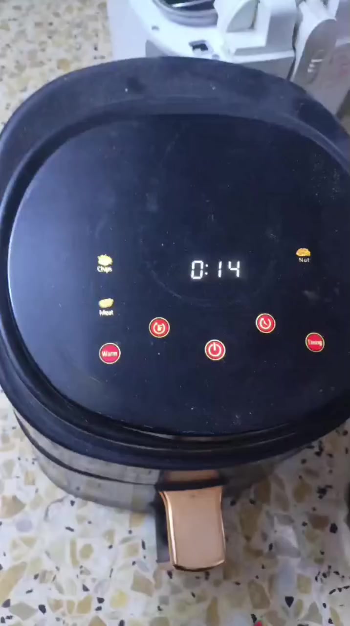 قلايه هوائيه بـ15 الف


**إذا كنت صاحب هذا الإعلان وتريد حذفه لأي سبب، رجاءا أرسل رسالة إلى الدعم الفني**