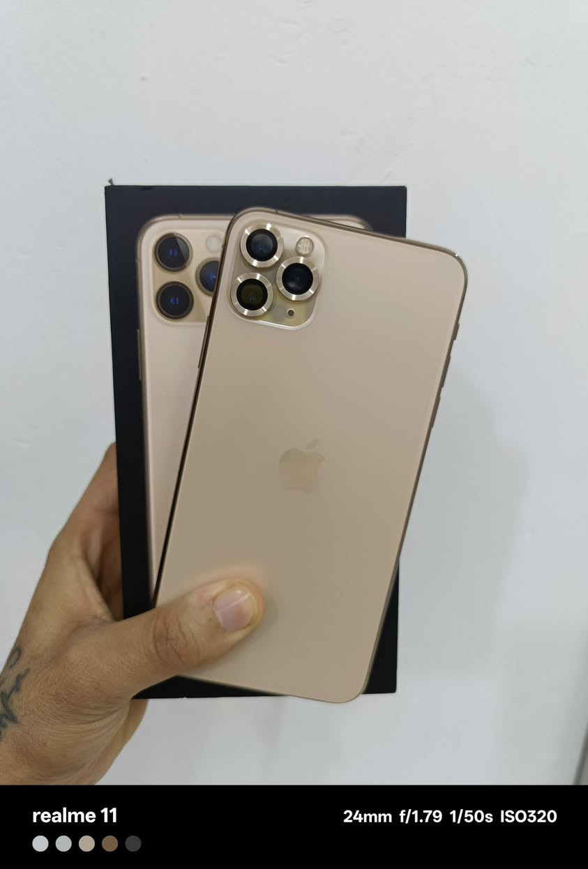 سلام عليكم ايفون 11 برو ماكس جهاز جديد لون ذهبي بطريته 78بحسبه وتخبل صرفيته يوم كمل بطاريه بلاد ذاكره 256 جهاز كله نورمن مامفتوح سعره 360 محتاج وريد بيع مكاني بصره زبير ***********
