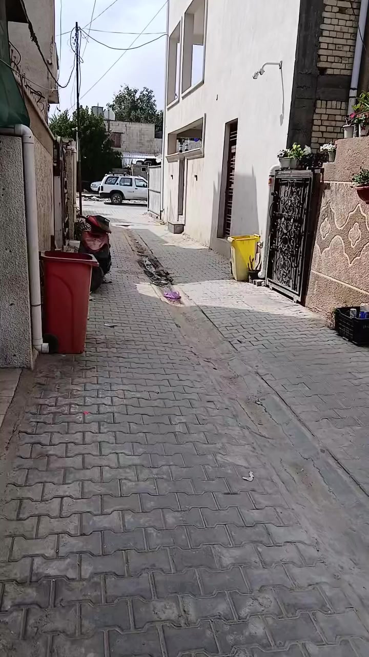 سلام عليكم خوان عندي قطعه ارض البيع منطقه الشالجيه بستان نجود خلف جوازت الكاضميه مساحه 75 
سند ٢٥ قرار محكمه طابو جاي تمشي معاملات سعر المتر ٢٢٠٠ 
علمن اني صاحب الأرض مو دلل 
رقم ***********
