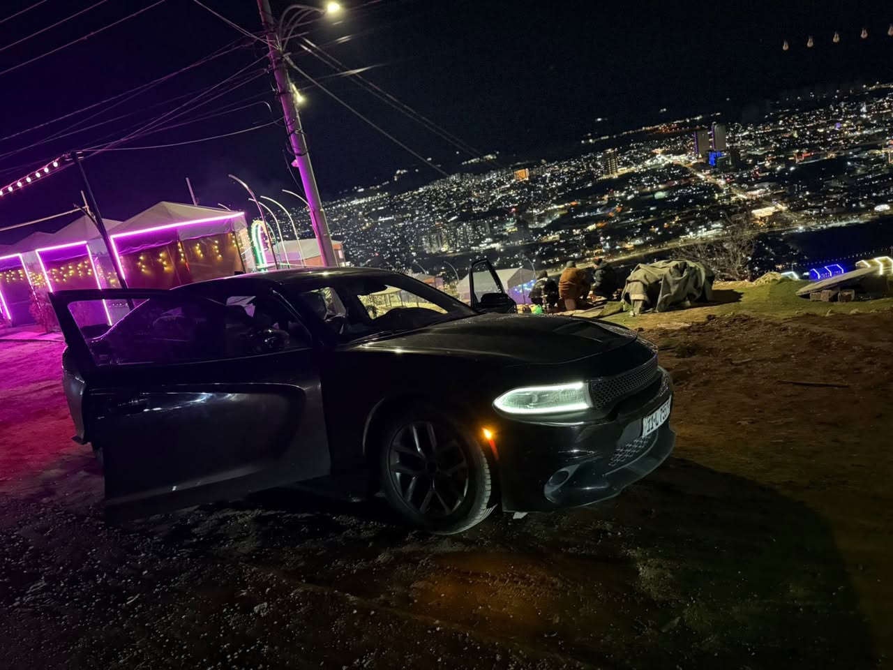 جارجر 2019 ارتي ماشيه 23 ميل حقيقي وقابل لزياده
شاشه جبيره شفتات سوبر تراك كشنات حضن حساسات خلفيه 
منضومه زنون وتخم تاير ويل جديد 
ب180 نهايته بيع فقط بدون مراوس 
عنوان سياره بغداد الغزاليه 
رجا فقط شراي يتصل سياره كلش جديده ومناقصه شي 
*********** 
صور حادث وسونار موجودات حادثها سطحي
