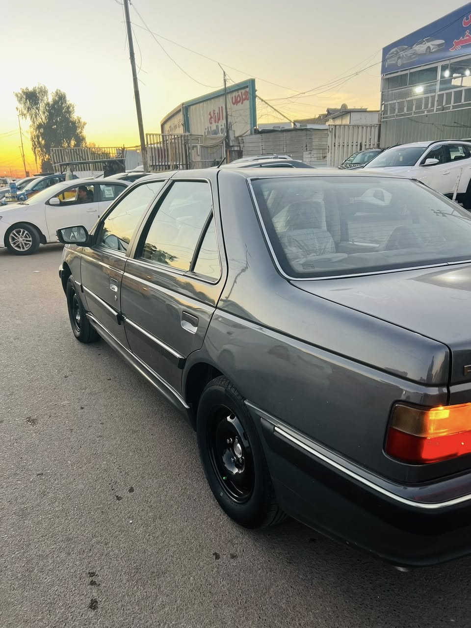 السلام عليكم للبيع بيجو بارص 2024 
حره مكفوله لا ضربه لا صبغ 
بعدهه بالضمان مال شركه
 ماشيه 10الاف سياره جديده 
السعر 88 وبيه مجال 
مكانه بغداد الشعب 
رقم *********** 
مامتواجد عل فيس
