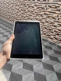 آيباد ٩ • ٦٤ • بطارية ٩٤