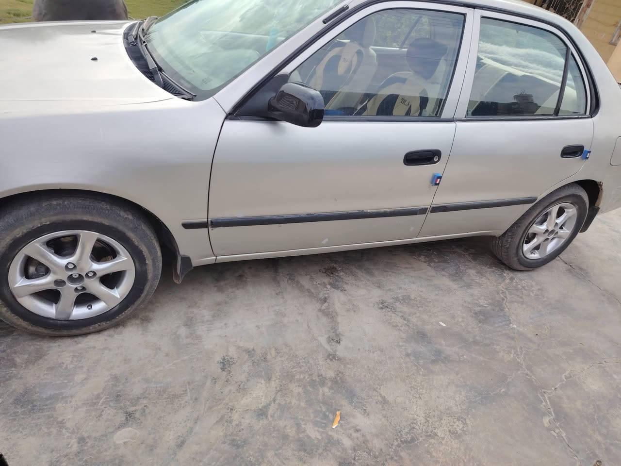 للبيع كورلا موديل ٢٠٠١ رقم بغداد الأماني الاستفسار على هذه الرقم ***********
