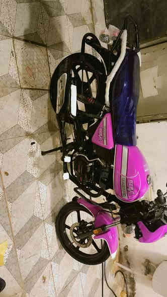 دايون ماكس الأصلي ابو الختم مكينة 200 موديل 2023 طالعة بسنة 2025 اوراق اصلية كاملة  بأسمي من الوكيل شرط بوجهك للترقيم سويج سجينة الدراجة جاهزة مكفولة من كلشي مكاني بشطرة الشراي بخدمته السعر 1600
***********
واتس اب
