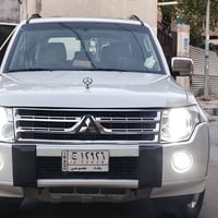 باجيرو حبتور فول الفول موديل10 كفاله عامه عدا بارد بسيط  السياره جاهزه...