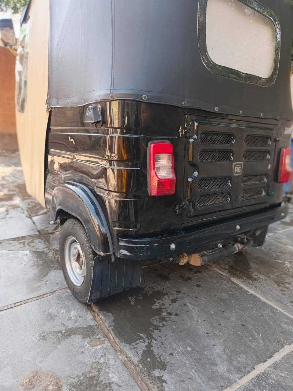 سلام عليكم تكتك البيع 20شهر 12رقم وسنويه تكتك مكفوله من الظربه وصبغ بيهه بس دوس معمره لسعر اتصل ودلل***********
