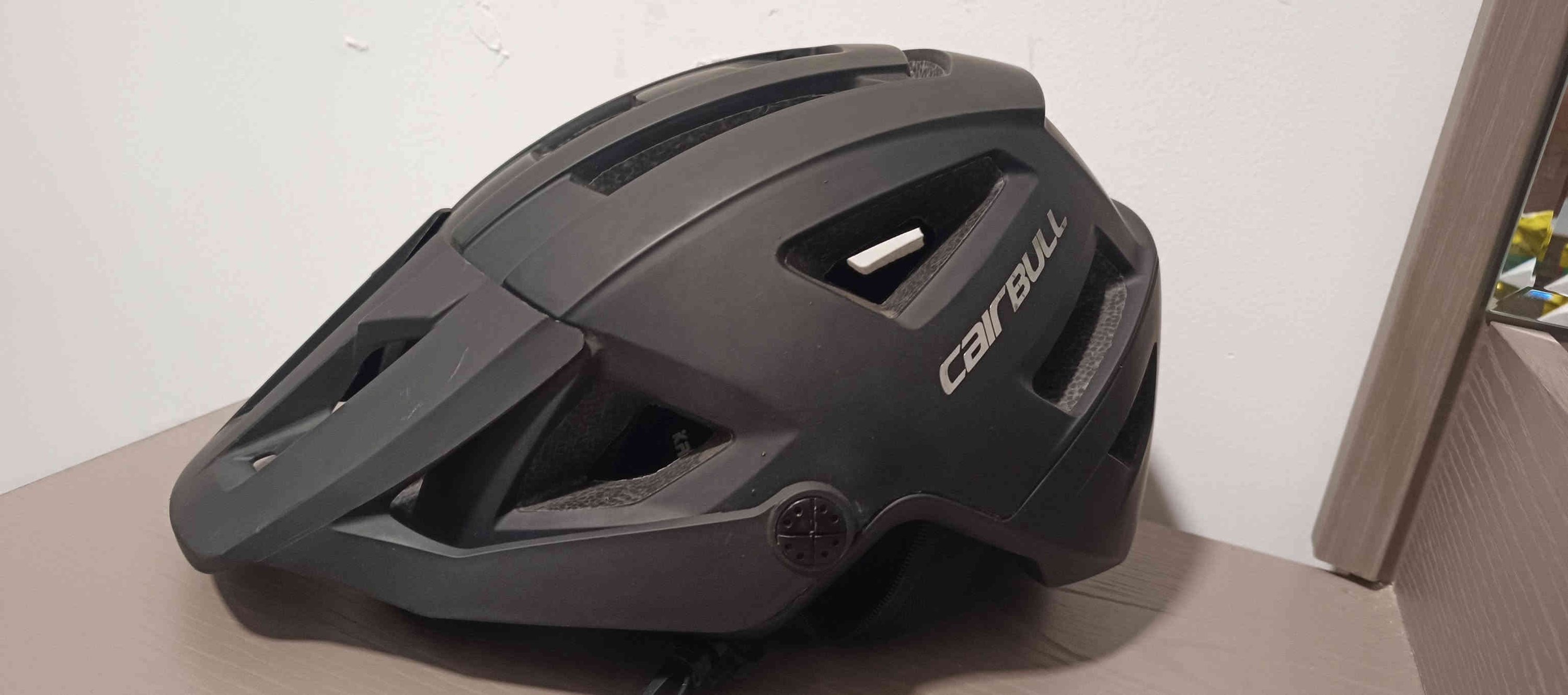 متوفر نضاره scyin تفاعليه مع ضوء الشمس وخوذه اصليه قياس M/L
سعرهن ٣٠ مع التوصيل واذا قطعه وحده ١٥ الف مكاني كرخ ***********
