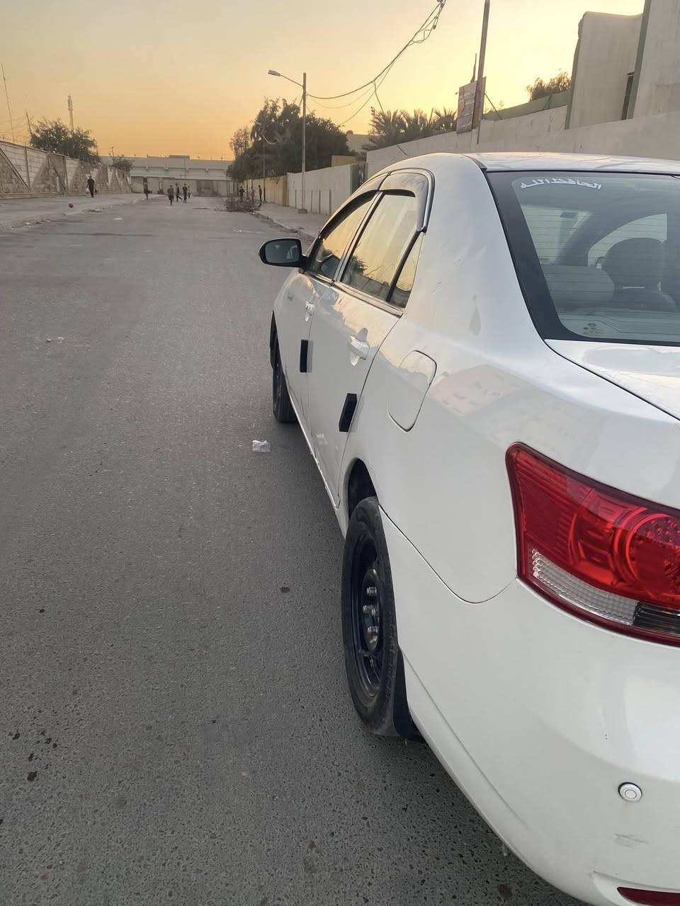 سلام عليكم بي وي دي 2012 بصمه سياره كامله للاخير گير قبل اسبوع شديته بعده بالضمان مكينه خير من الله صدر شاده جديد تبريد ثلج السياره فتحه كشنات جلد كير أوتوماتيك شاشه السعر 53 و بيها مجال مكاني بغداد مدينه آلصدر رقمي ***********
