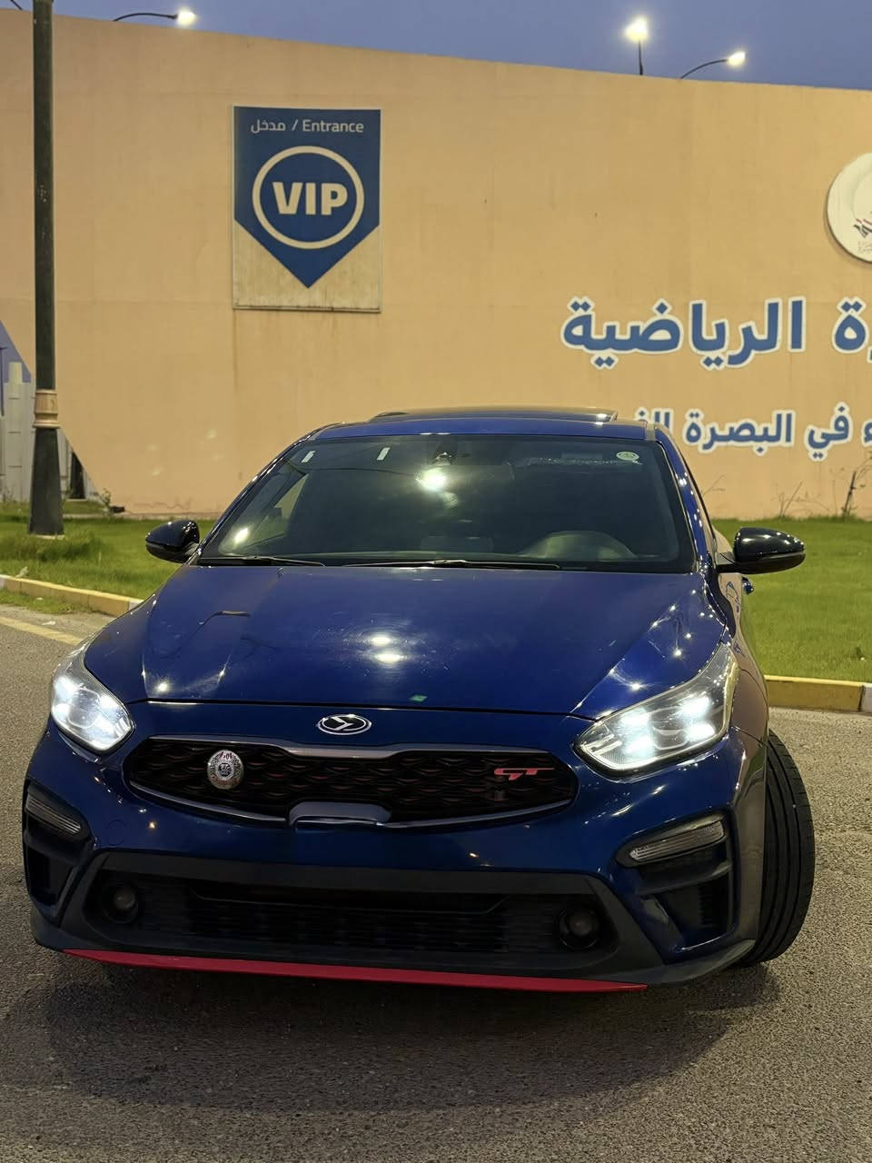 سلام عليكم 
فورتي 2021
وأرد أمريكي،حادثه سرقه بدون ضربه ،محرك 1600تيربو 
مواصفات 
شاشه ،بصمه ،كامره،تحديد مسار ،كشنات جلد ،جام اوتو ،مري شفط ،تبريد ثلج،حداديه كارتون،رادار امامي خلفي ،تحكم ستيرن،ويل كب ،قياده سبورت وعادي،ماشيه 53 سياره جديده وما متعوبه
رقم بصره معوقين 
مكانه بصره ***********
سعرر ((130)) وبيها مجال حك جيه
